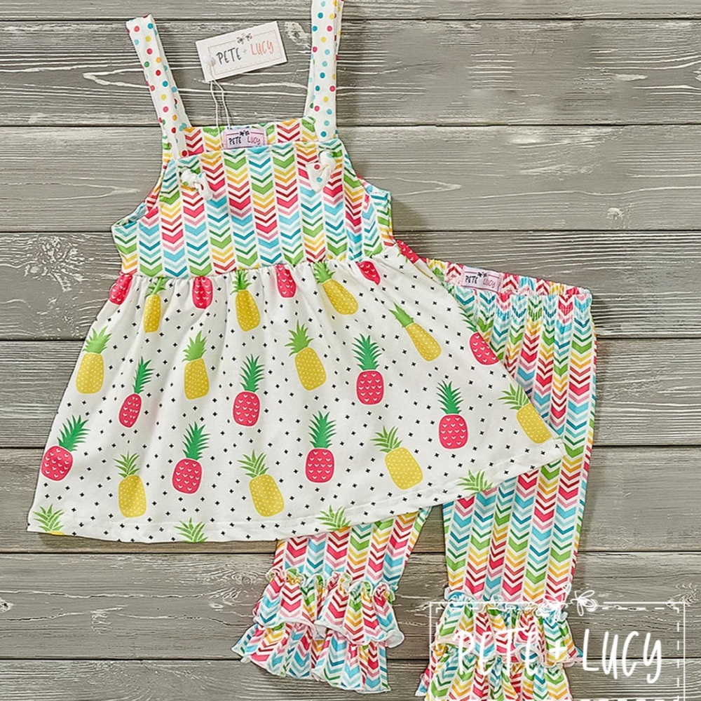 Pete+Lucy matching capri set